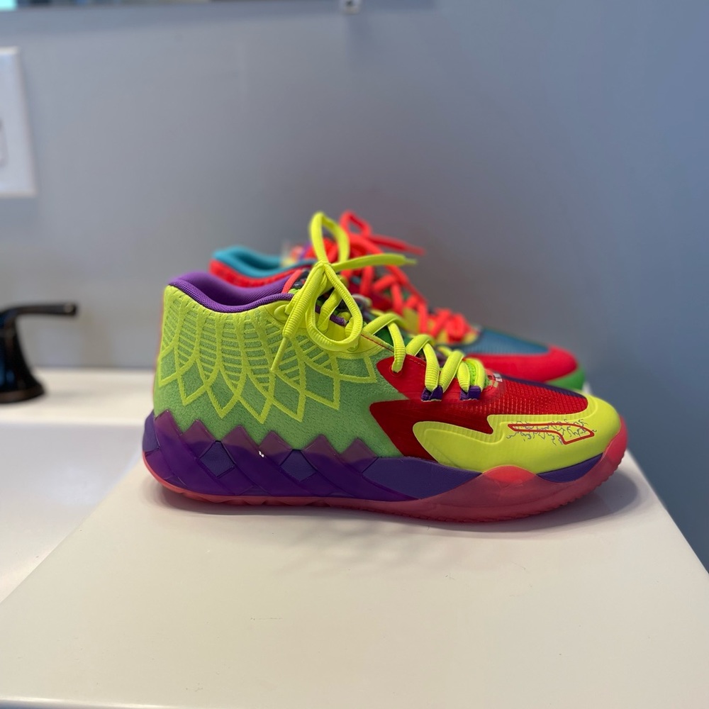 Puma MB.01 Melo 10.5 be you galaxy Jordan Kobe LeBron basketball